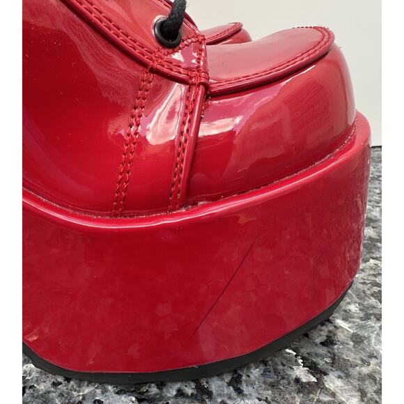 Demonia Camel 203 Red Patent Leather Platform Boots Women's Size 7 - Picture 4 of 15